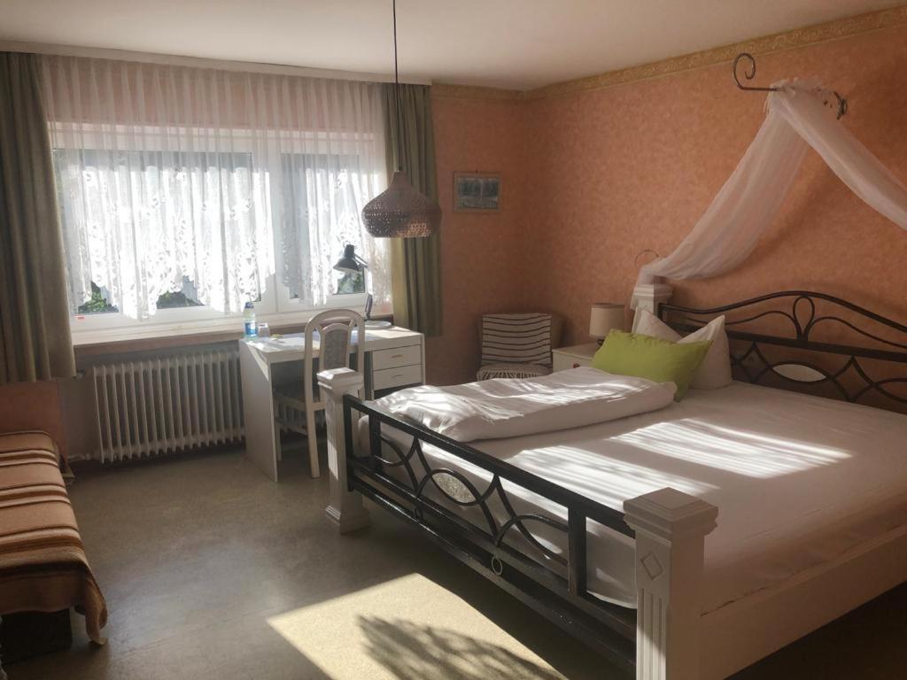 Pension Klaus Bad Salzschlirf Εξωτερικό φωτογραφία